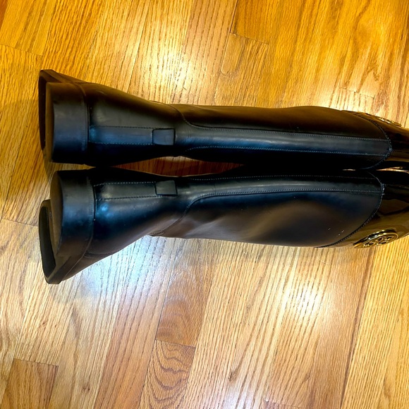 Tory Burch rain boots - Picture 4 of 8